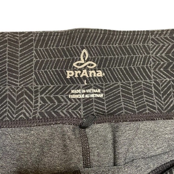 PrAna Women's Ashley Cropped Leggings Black Grey Geometric Design Size Large - Picture 6 of 10